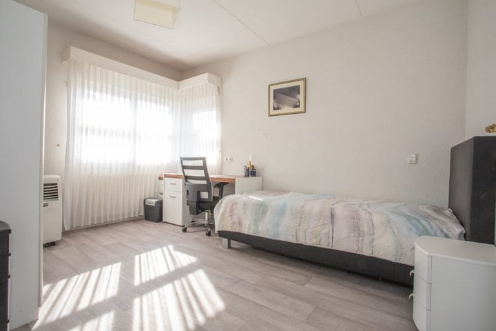 Photo 36 of De Plevier 63