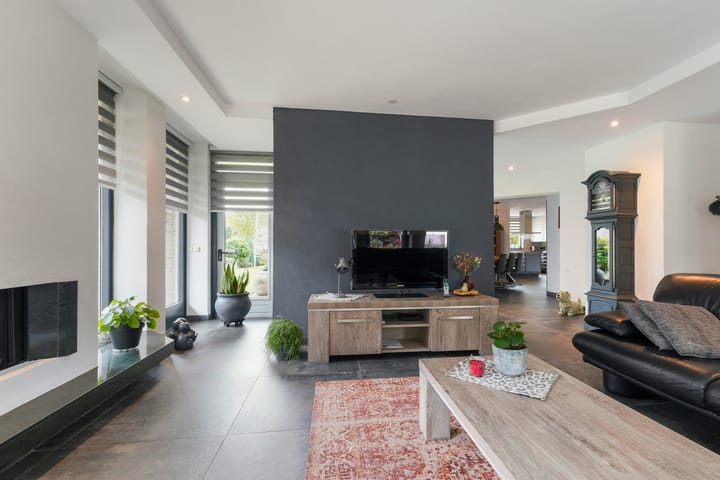 Photo 9 of Hei-akker 50