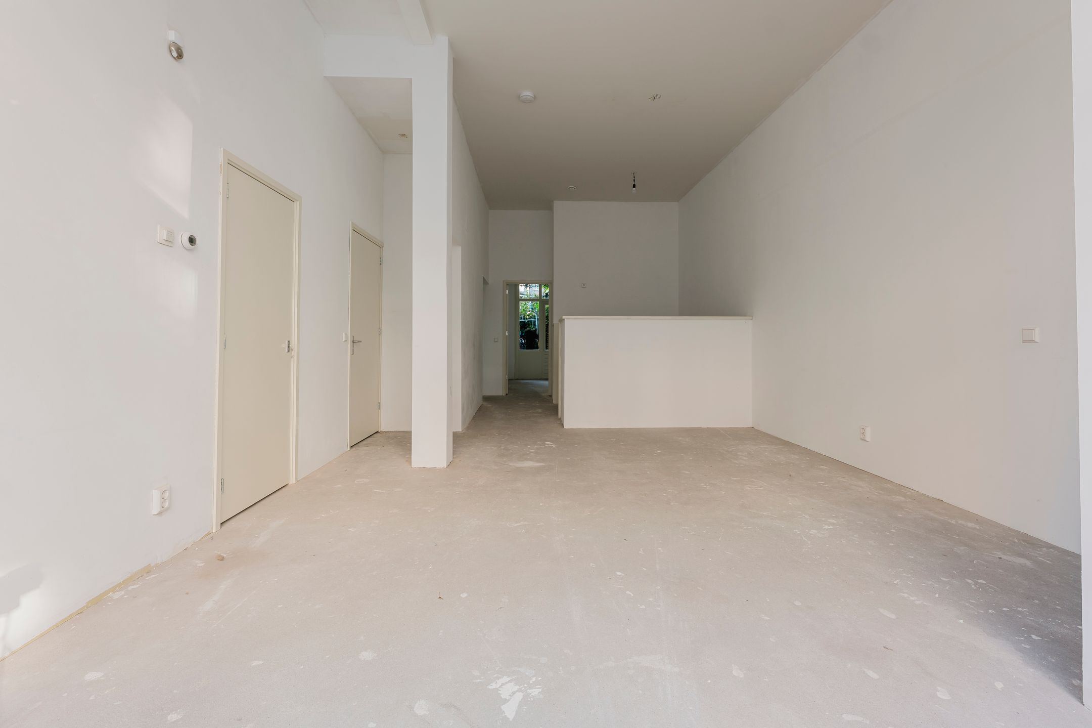 Photo 9 of Camperstraat 3-H