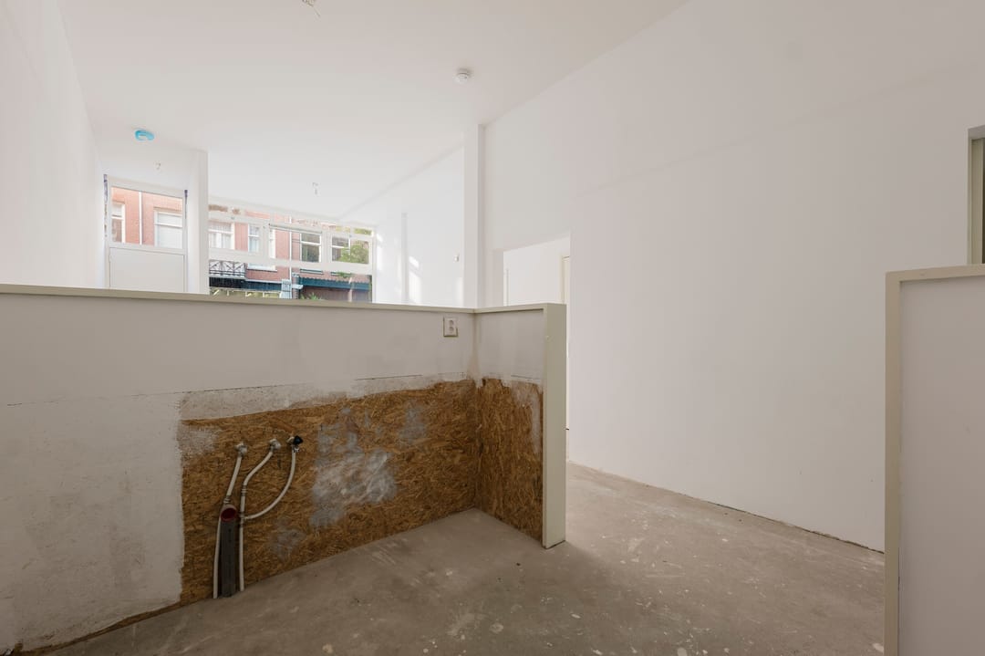 Photo 11 of Camperstraat 3-H