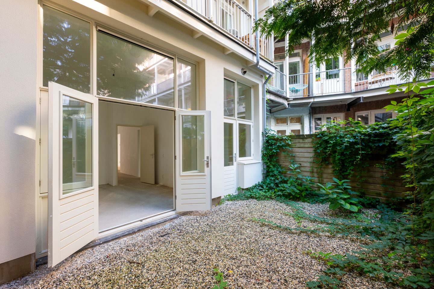 Photo 20 of Camperstraat 3-H