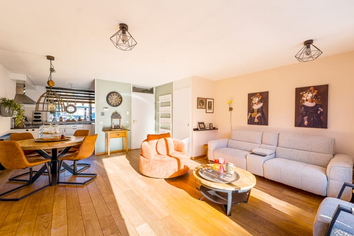 Foto 6 van Radiostraat 6-D