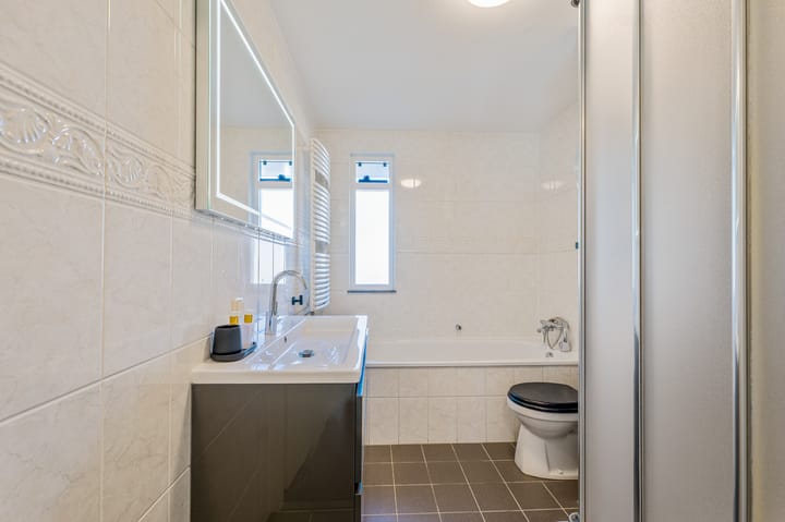 Foto 23 van Radiostraat 6-D