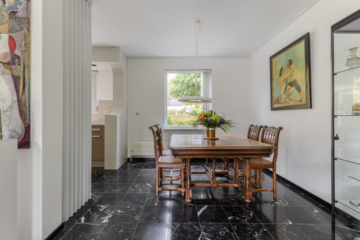 Foto 10 van Larixplantsoen 30