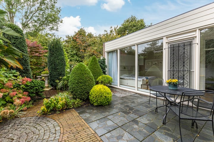 Foto 30 van Larixplantsoen 30