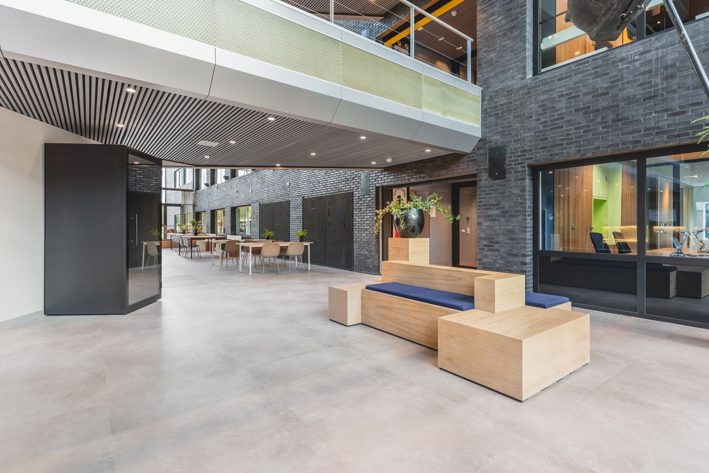 Bekijk foto 5 van Prof. W.H. Keesomlaan 12