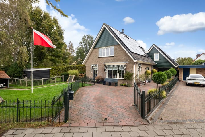 Foto 1 van Strick van Linschotenstraat 92