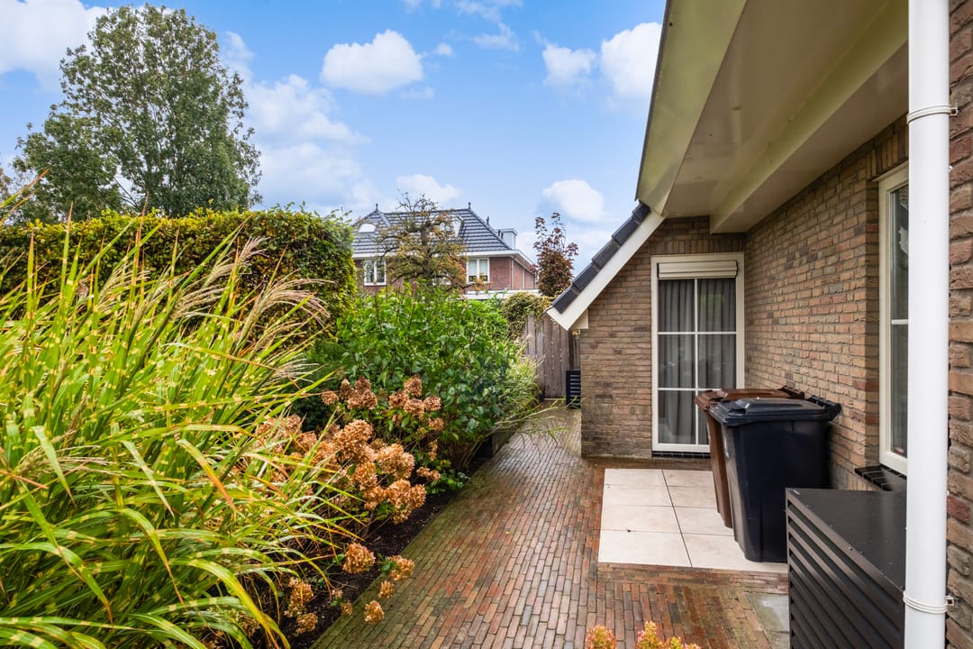 Foto 13 van Strick van Linschotenstraat 92