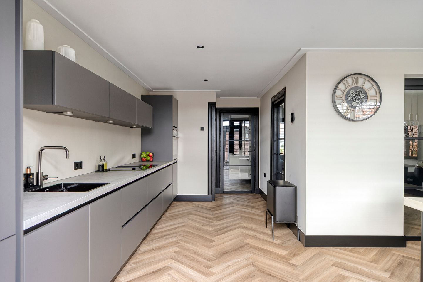 Photo 10 of Reestraat 19