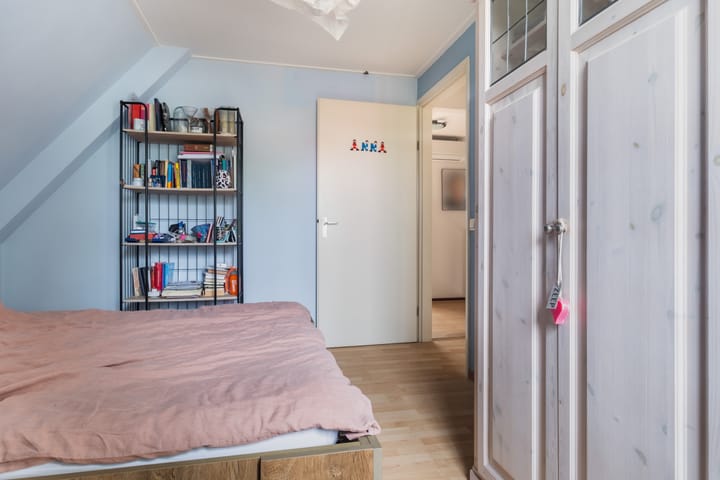 Foto 29 van Strick van Linschotenstraat 92