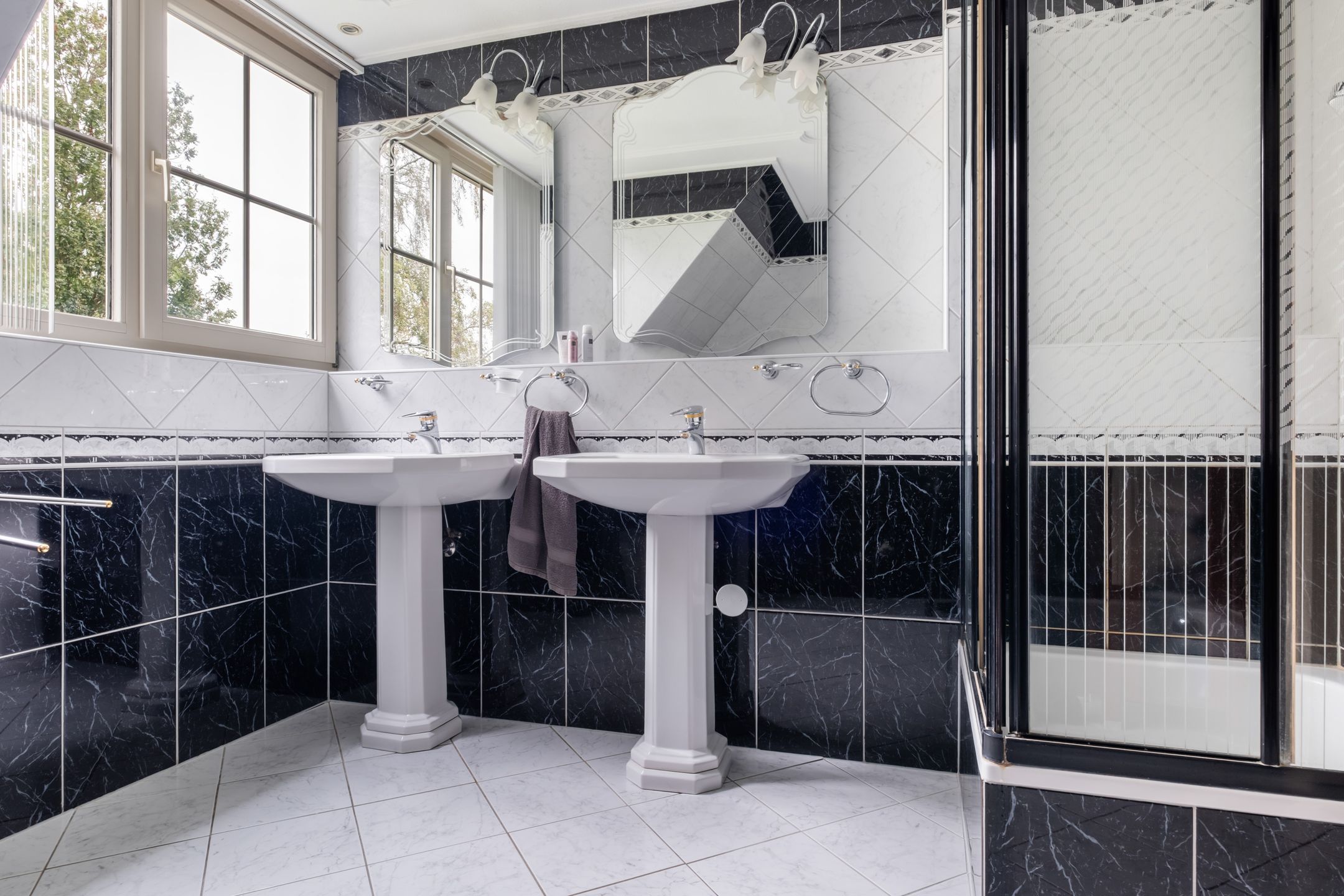 Foto 30 van Strick van Linschotenstraat 92