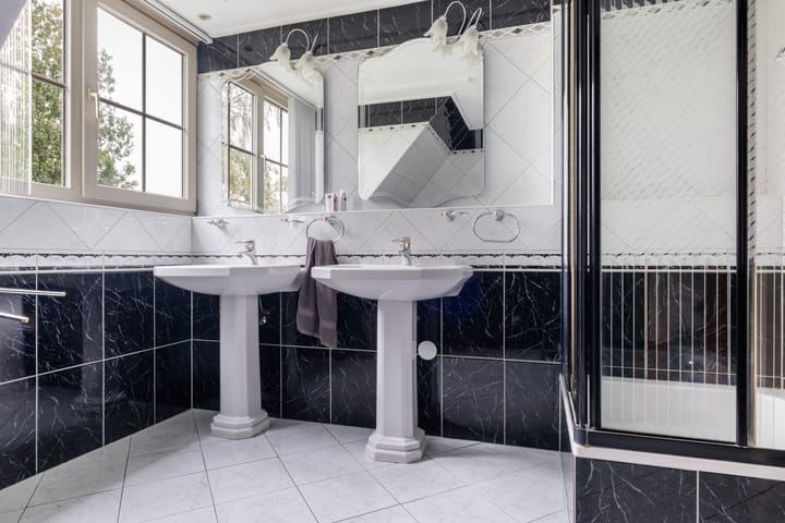 Foto 30 van Strick van Linschotenstraat 92