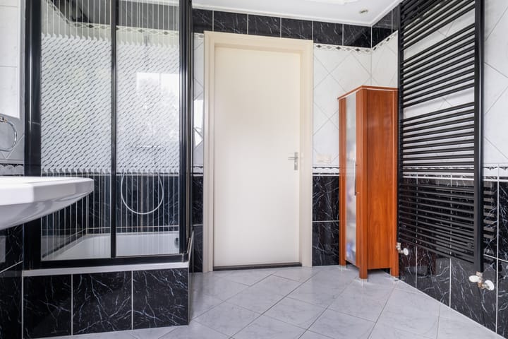 Foto 31 van Strick van Linschotenstraat 92