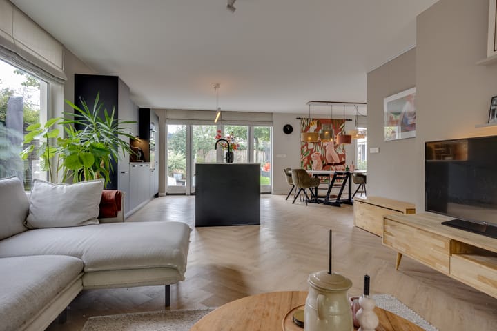 Foto 17 van Gijsbrecht van Nijenrodestraat 18