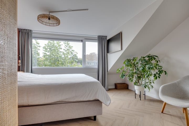 Foto 28 van Gijsbrecht van Nijenrodestraat 18