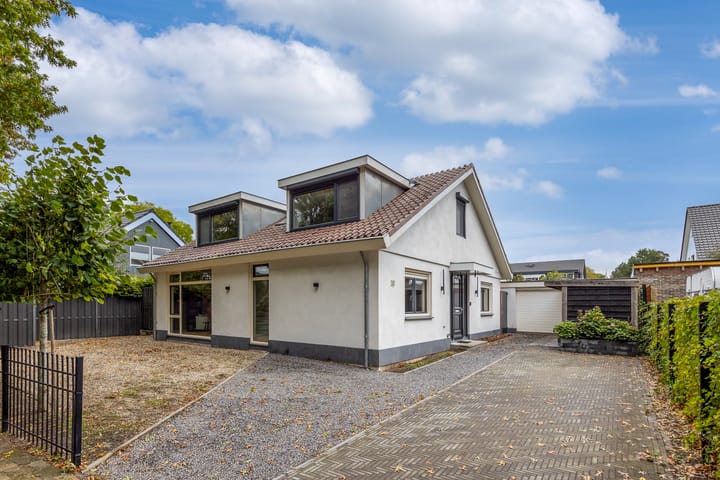 Foto 42 van Gijsbrecht van Nijenrodestraat 18