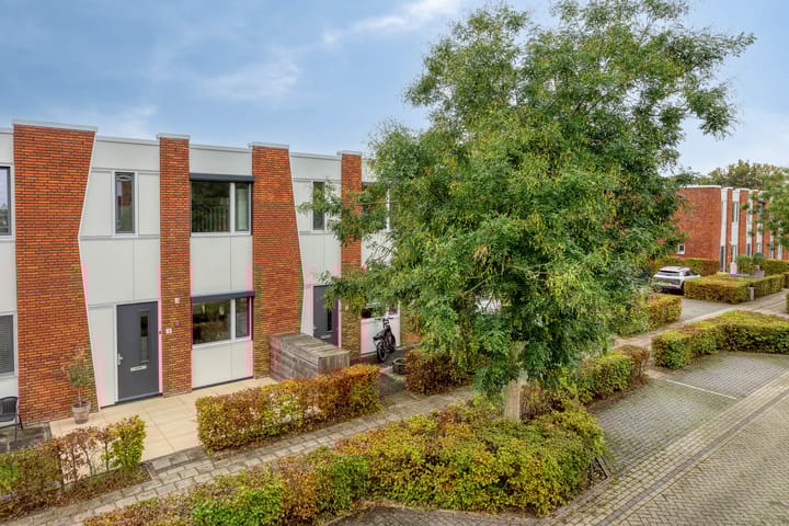 Photo 4 of Van der Willigenstraat 9