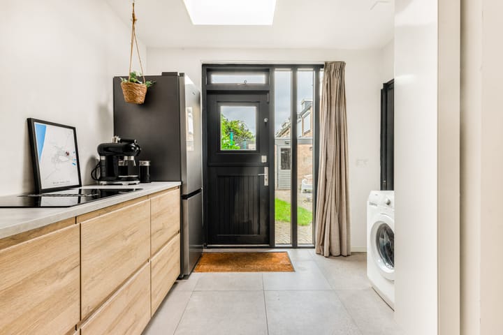 Foto 15 van Jacob Rensdorpstraat 18