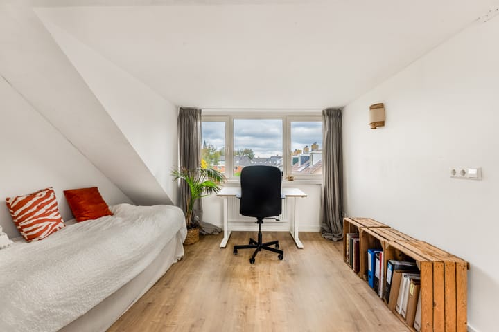 Foto 47 van Jacob Rensdorpstraat 18