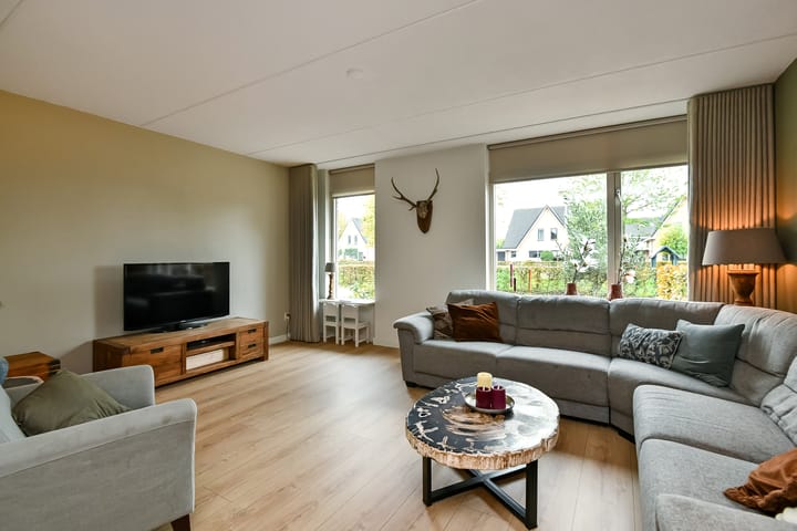 Photo 3 of Willem Alexanderstraat 21