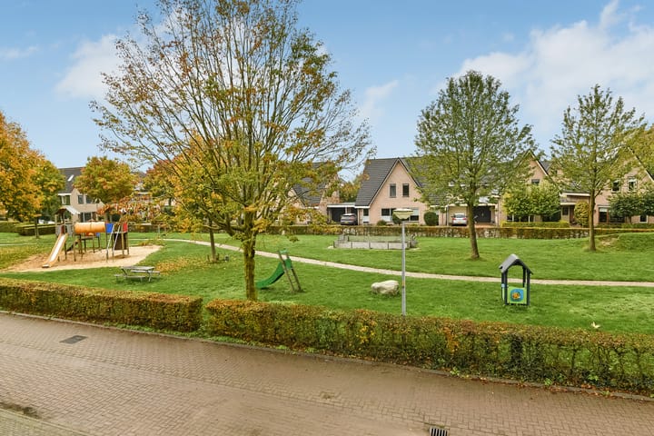 Photo 20 of Willem Alexanderstraat 21