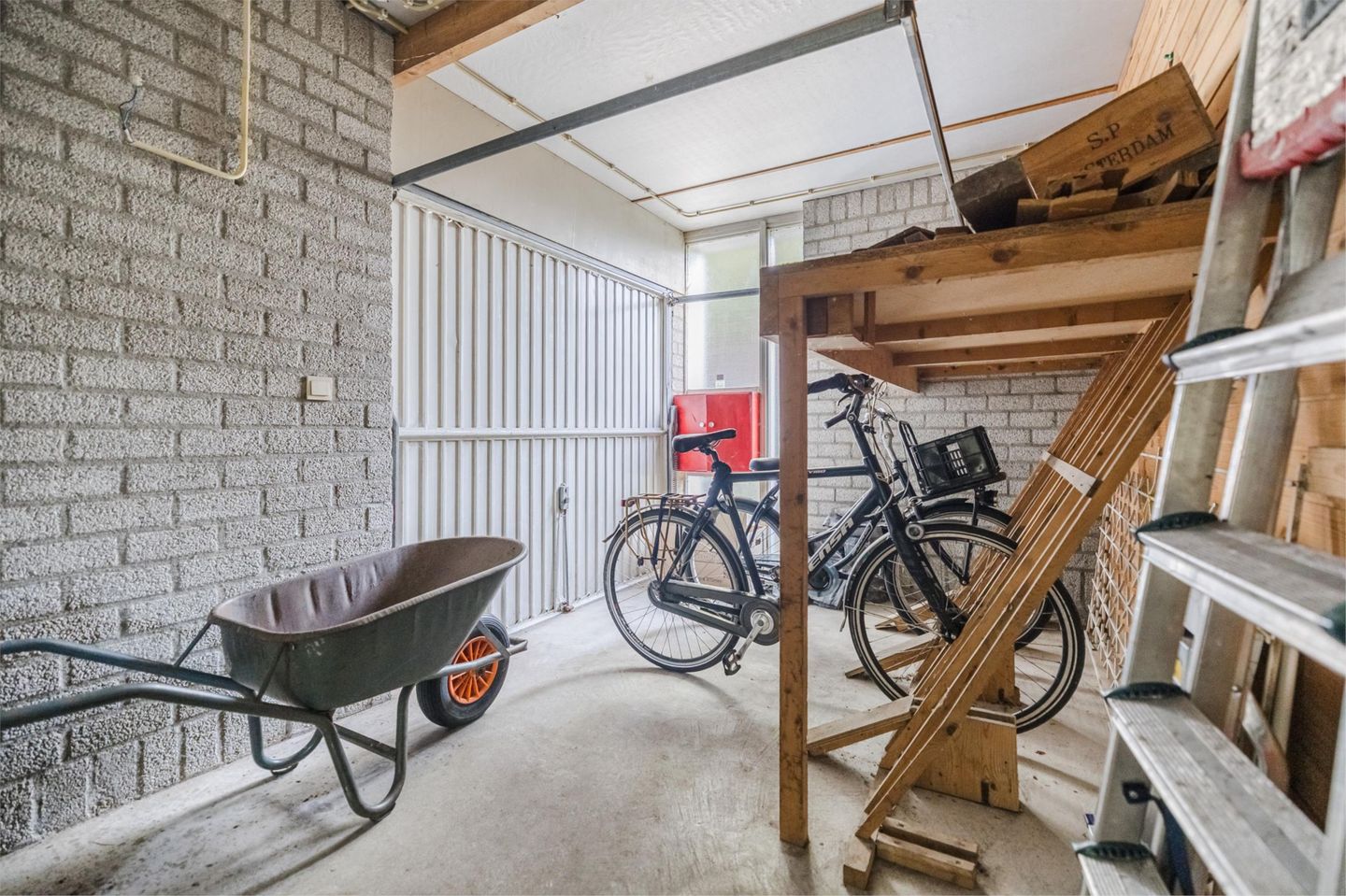 Photo 34 of Gezellelaan 9