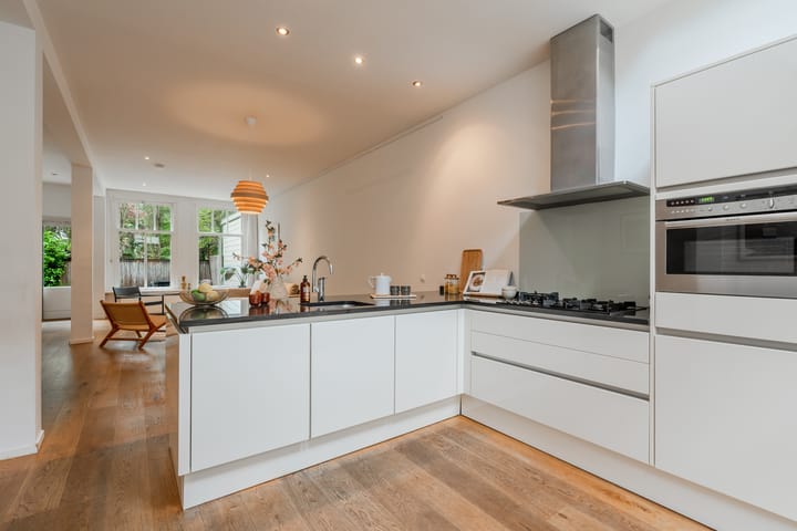 Photo 2 of Nieuwe Kerkstraat 1-BH