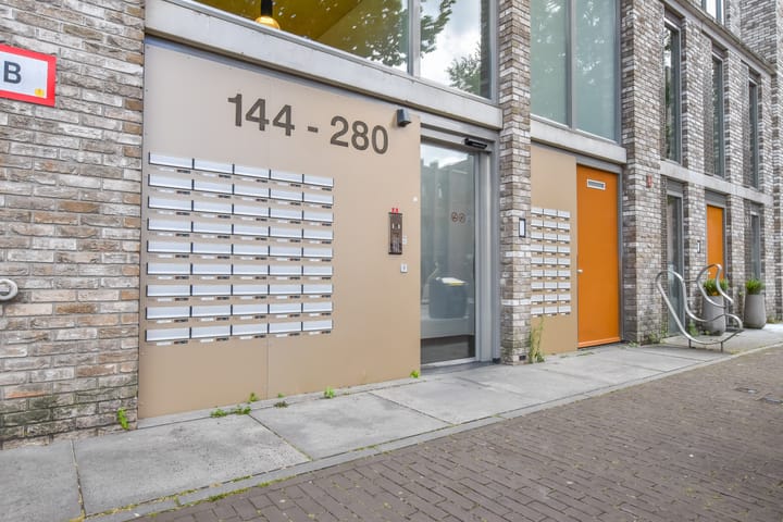 Foto 27 van Julius Pergerstraat 248