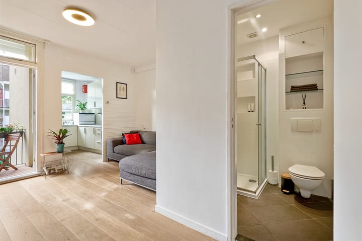 Foto 18 van Joan Melchior Kemperstraat 111-2