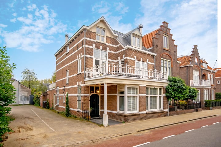 Photo 35 of Taalstraat 156