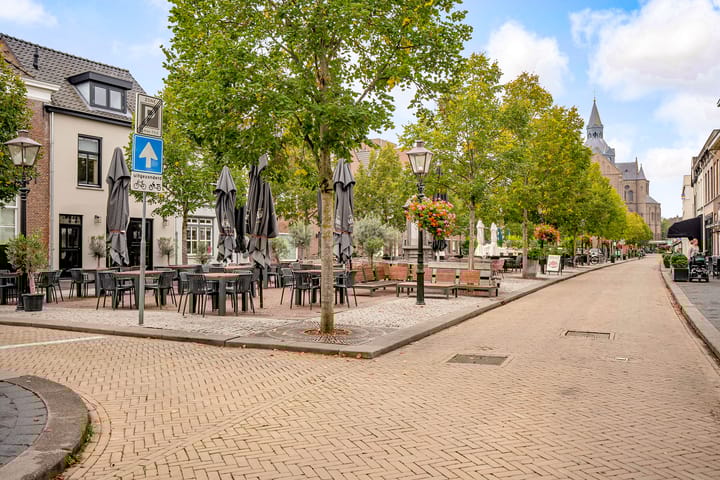 Photo 37 of Taalstraat 156