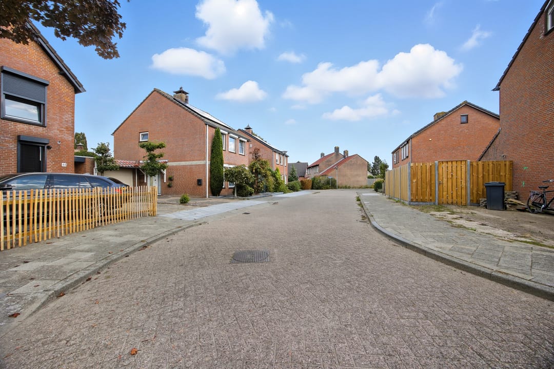 Photo 67 of Lindenplantsoen 46