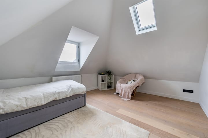 Photo 37 of Van Weelstraat 36-A