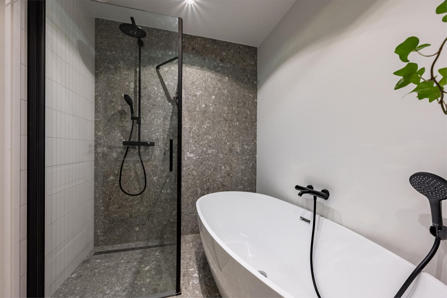 Foto 40 van Van Weelstraat 36-A