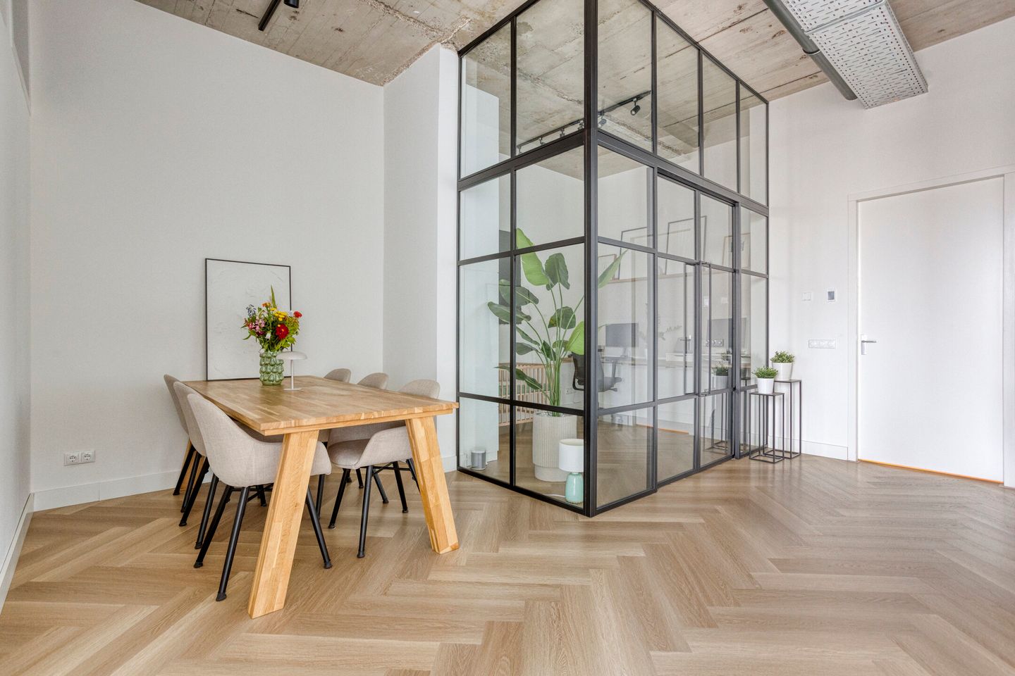 Photo 14 of Surinamepad 176