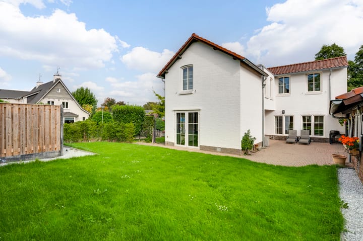 Foto 2 van Stationstraat 28