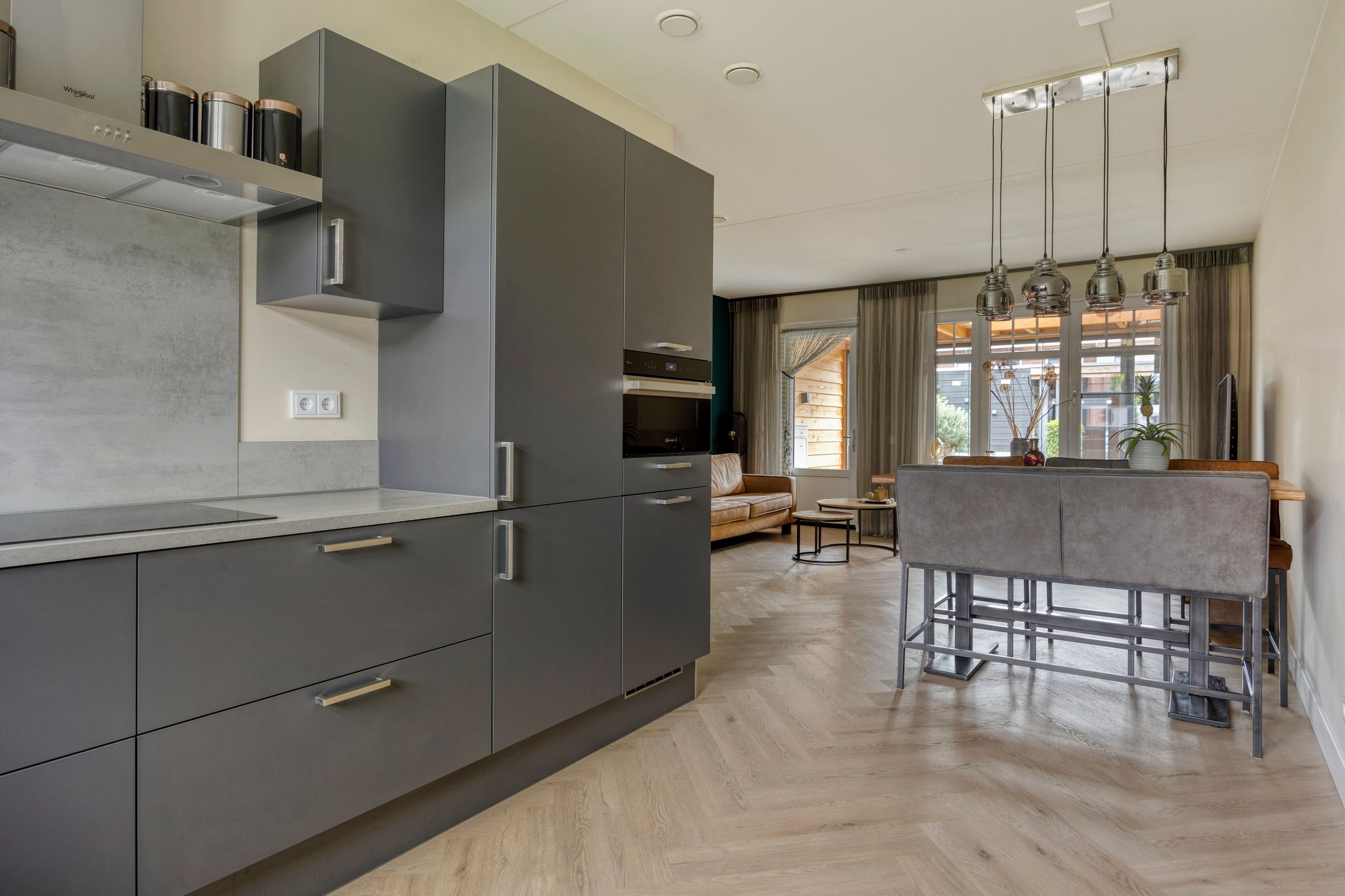 Foto 12 van Weegbree 57