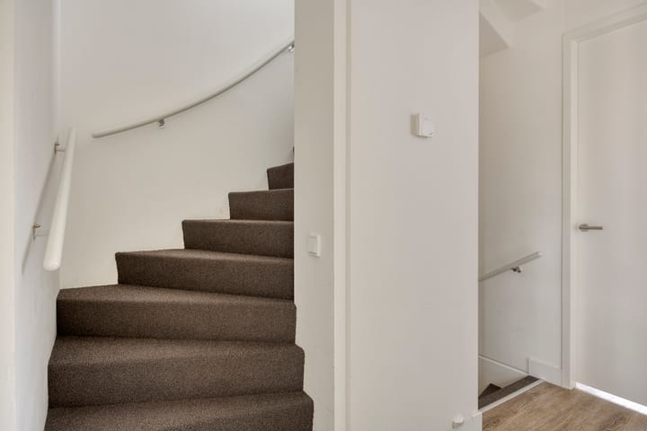 Foto 14 van Weegbree 57