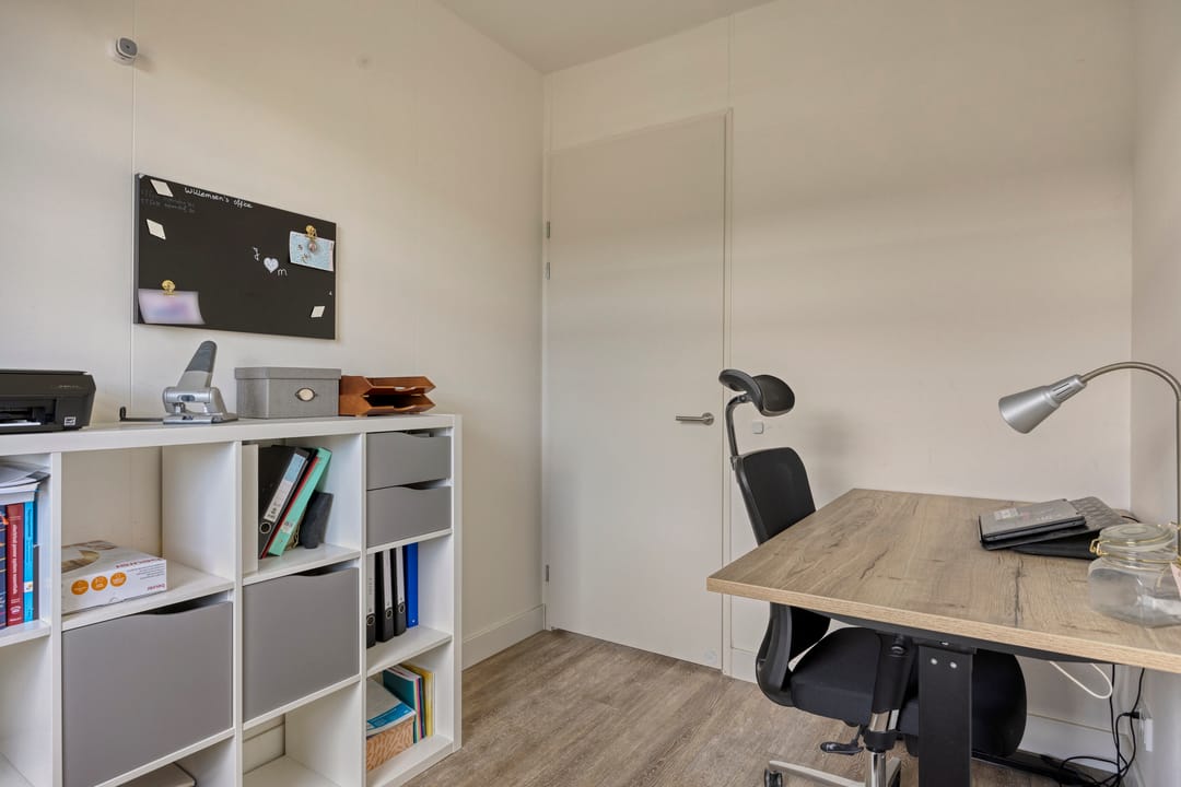 Foto 16 van Weegbree 57