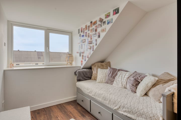 Foto 25 van Weegbree 57