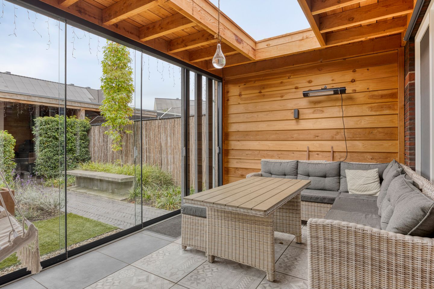 Foto 29 van Weegbree 57