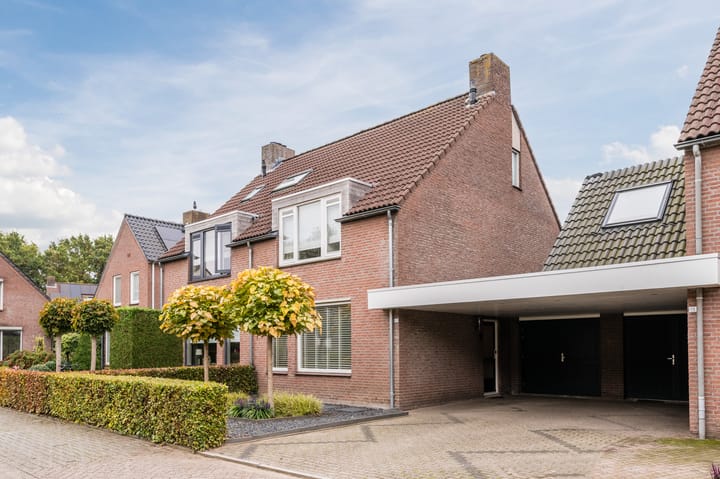 Foto 2 van Zuster Stellalaan 11