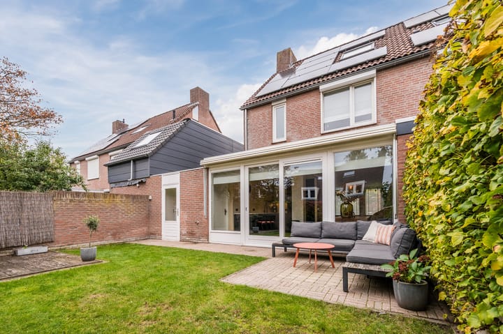 Foto 33 van Zuster Stellalaan 11