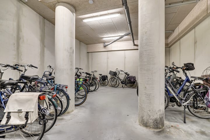 Foto 34 van Uiverplein 212