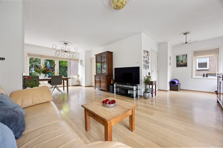 Foto 10 van Vondellaan 7