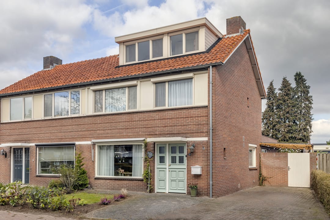 Photo 1 of Pastoor van Doorenstraat 5
