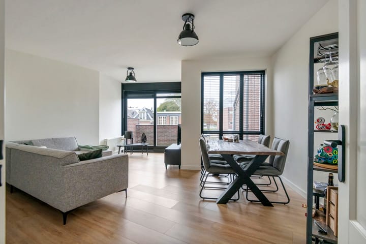 Foto 5 van Plein 38-24