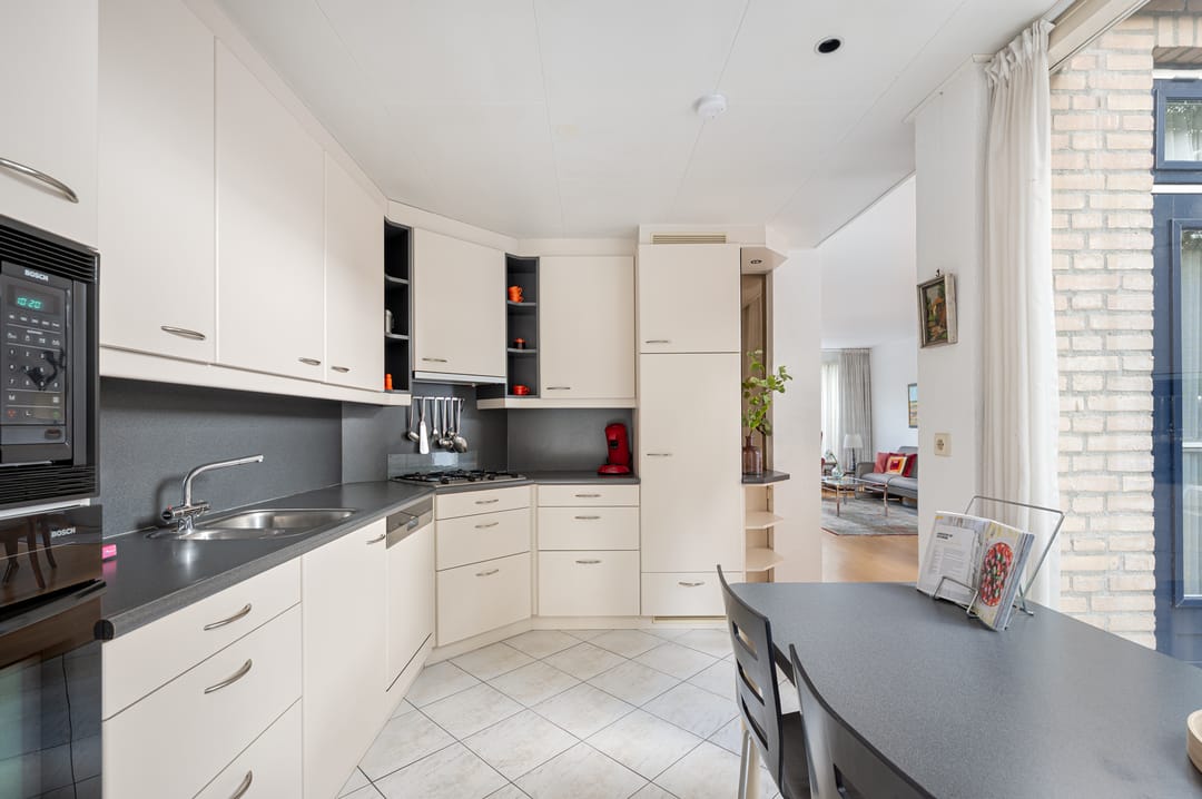 Photo 16 of Oranje-Nassaulaan 229