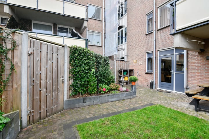 Foto 17 van Burgemeester Scholtensstraat 27