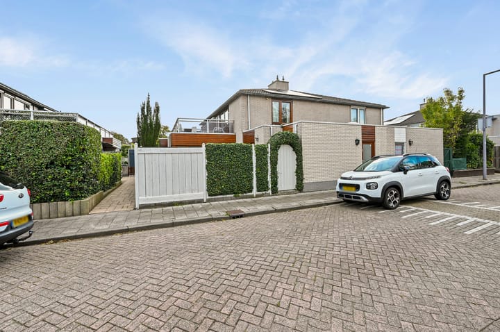 Photo 1 of Valkastraat 10